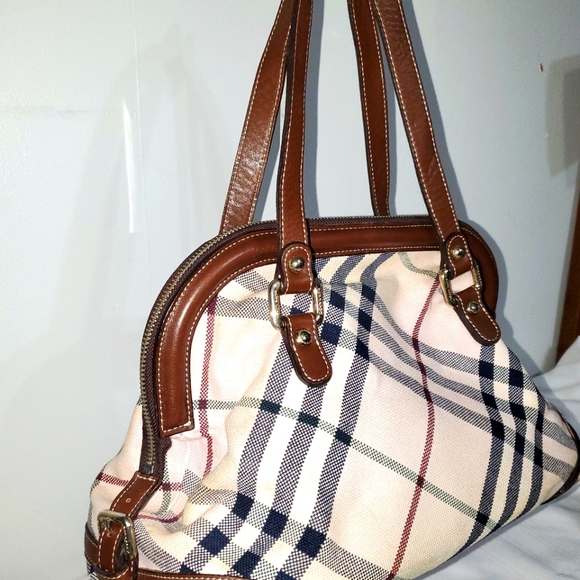 BURBERRY BLUE LABEL SHOULDER BAG - Picture 14 of 16